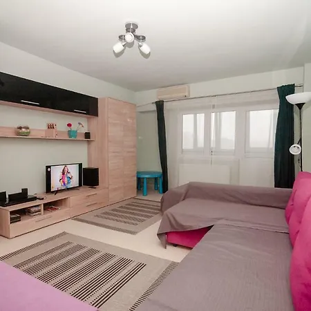 Alina's Nice And Warm Appartement